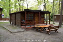 Drewniany domek letniskowy
